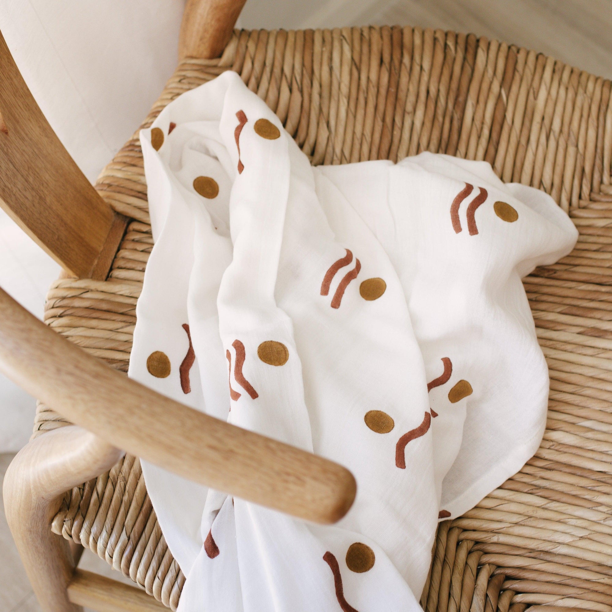 This muslin wrap is a beautiful GOTs certified organic cotton creating a super soft blanket for the littlest member of the family.